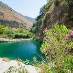 Cortile Damar بيت للعطل بالاتسولو أكريدي